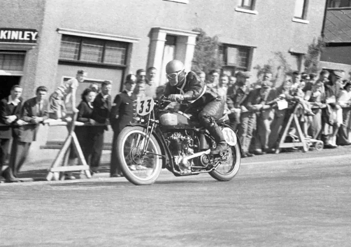 Framed Print : Bill Beevers (Excelsior) 1951 Lightweight TT Framed Print : Bill Beevers (Excelsior) 1951 Lightweight TT