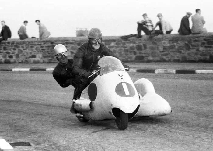 Framed Print : Bill Beevers & John Chisnall (BMW) 1959 Sidecar TT Framed Print : Bill Beevers & John Chisnall (BMW) 1959 Sidecar TT