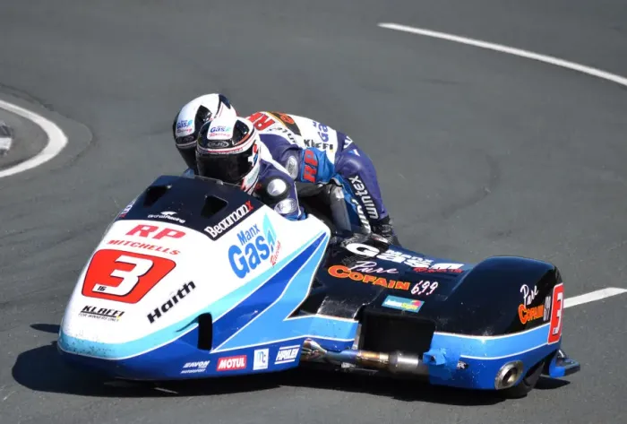 Framed Print : Ben Birchall & Tom Birchall (LCR) 2015 Sidecar TT Framed Print : Ben Birchall & Tom Birchall (LCR) 2015 Sidecar TT