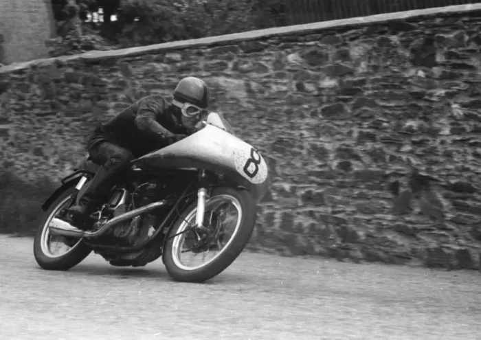 Framed Print : Ben Denton (Norton) 1955 Senior TT Framed Print : Ben Denton (Norton) 1955 Senior TT