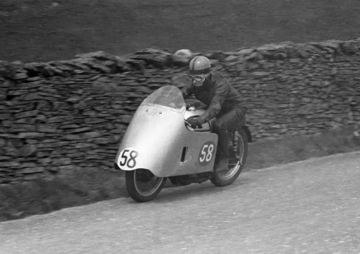 Framed Print : Ben Denton (Norton) 1956 Senior TT Framed Print : Ben Denton (Norton) 1956 Senior TT