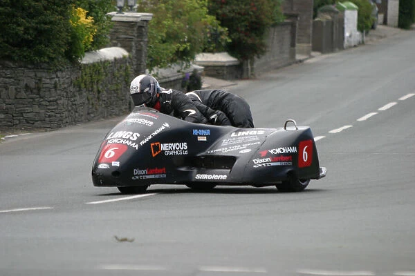Ben Dixon and Mark Lambert (Honda) 2005 Sidecar TT