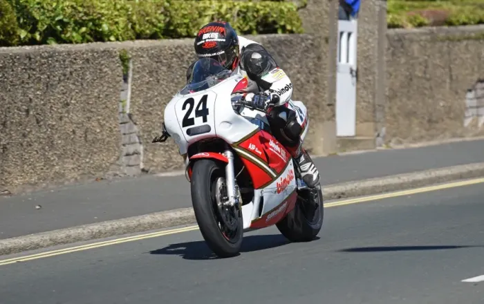 Framed Print : Ben Wylie (Bimota) 2016 Superbike Classic TT Framed Print : Ben Wylie (Bimota) 2016 Superbike Classic TT
