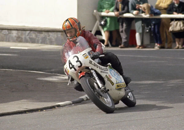 Bernard Murray (Dugdale Maxton Yamaha) 1974 Junior Manx Grand Prix