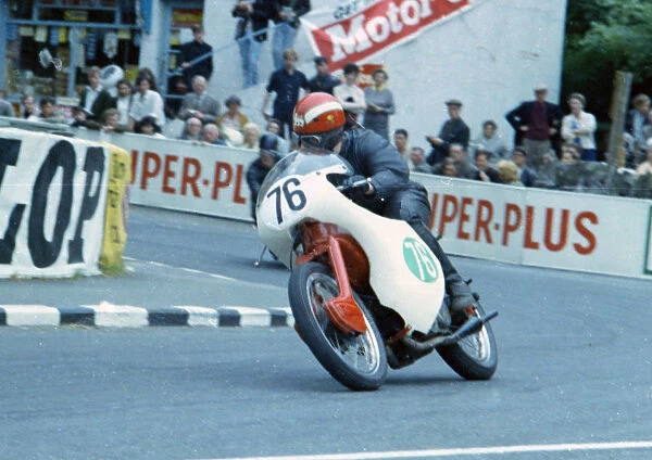 Bert Haddock (Ariel) 1965 Lightweight TT