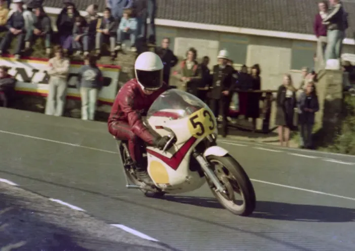 Framed Print : Bert Kleimaier (Suzuki) 1976 Senior TT Framed Print : Bert Kleimaier (Suzuki) 1976 Senior TT