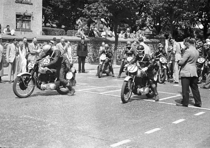 Framed Print : Bert Nowell (BSA, 27) C F Jackson (BSA, 26) 1952 Junior Clubman TT Framed Print : Bert Nowell (BSA, 27) C F Jackson (BSA, 26) 1952 Junior Clubman TT