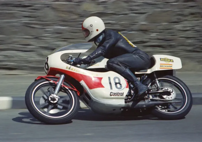 Framed Print : Billy Guthrie (Yamaha) 1974 Formula 750 TT Framed Print : Billy Guthrie (Yamaha) 1974 Formula 750 TT