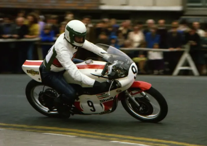 Framed Print : Billy Guthrie (Yamaha) 1976 Classic TT Framed Print : Billy Guthrie (Yamaha) 1976 Classic TT