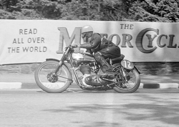 Framed Print : Billy Harding (Norton) 1951 Senior Clubman TT Framed Print : Billy Harding (Norton) 1951 Senior Clubman TT