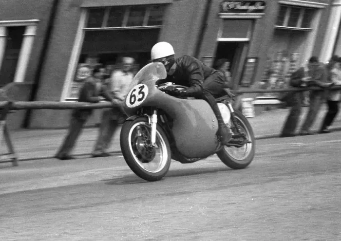 Framed Print : Bob Anderson (Norton) 1958 Junior TT Framed Print : Bob Anderson (Norton) 1958 Junior TT