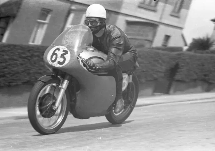 Framed Print : Bob Anderson (Norton) 1958 Junior TT Framed Print : Bob Anderson (Norton) 1958 Junior TT