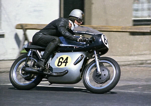 Bob Biscardine (Velocette spl) 1968 Senior TT