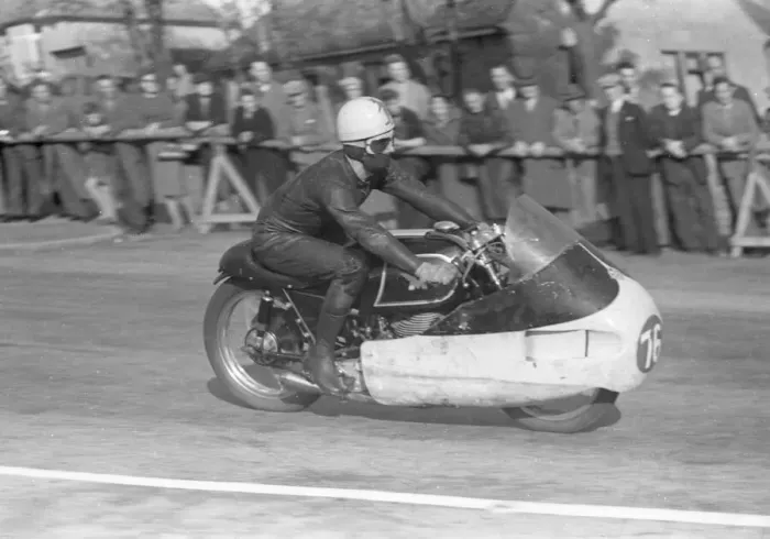 Framed Print : Bob Brown (Matchless) 1957 Senior TT practice Framed Print : Bob Brown (Matchless) 1957 Senior TT practice
