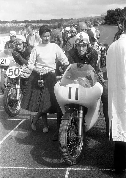 Bob Brown (Norton) 1959 Senior Ulster Grand Prix