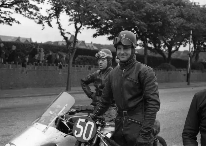 Framed Print : Bob Cook (BSA) 1956 Senior TT Framed Print : Bob Cook (BSA) 1956 Senior TT