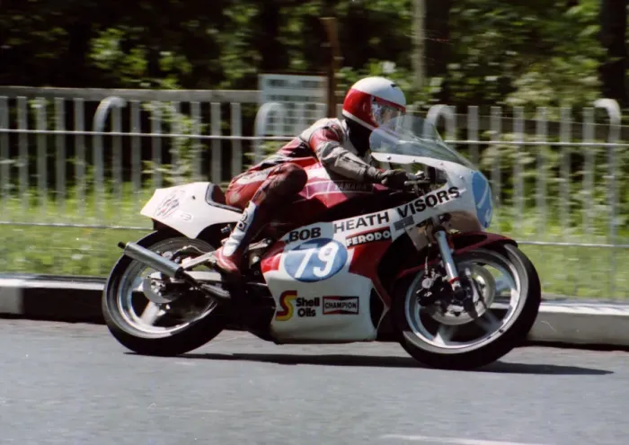 Framed Print : Bob Heath (Yamaha) 1982 350 TT Framed Print : Bob Heath (Yamaha) 1982 350 TT