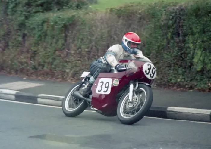 Framed Print : Bob Hirst (Matchless) 1987 Classic Manx Grand Prix Framed Print : Bob Hirst (Matchless) 1987 Classic Manx Grand Prix