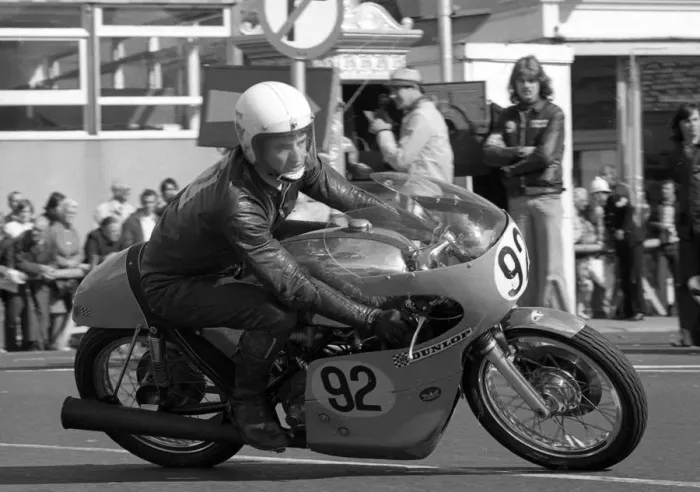 Framed Print : Bob Hirst (Seeley) 1977 Senior Manx Grand Prix Framed Print : Bob Hirst (Seeley) 1977 Senior Manx Grand Prix