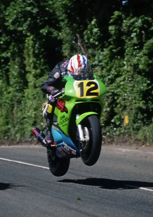 Framed Print : Bob Jackson (Kawasaki) 1995 Senior TT Framed Print : Bob Jackson (Kawasaki) 1995 Senior TT