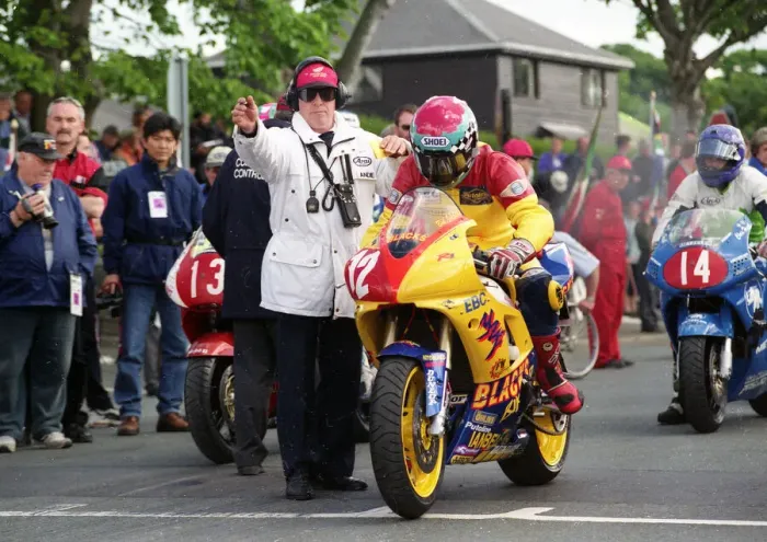 Framed Print : Bob Jackson (Yamaha) 1998 Production TT Framed Print : Bob Jackson (Yamaha) 1998 Production TT