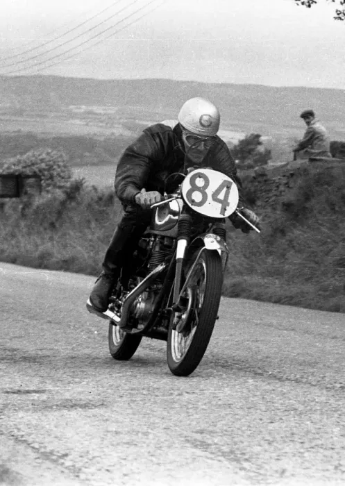 Framed Print : Bob Mawson (BSA) 1954 Junior Manx Grand Prix Framed Print : Bob Mawson (BSA) 1954 Junior Manx Grand Prix