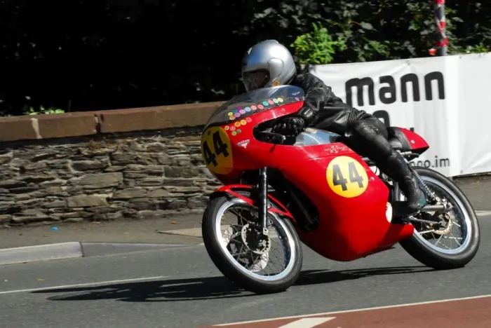 Framed Print : Bob Millinship (Seeley Ducati) 2013 Senior Classic TT Framed Print : Bob Millinship (Seeley Ducati) 2013 Senior Classic TT