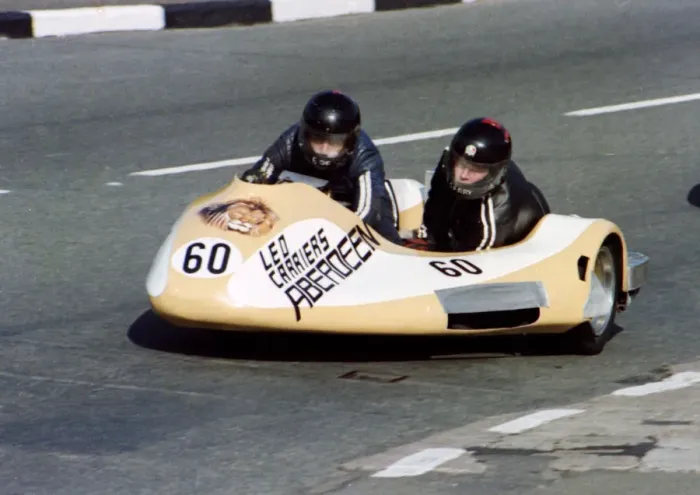 Framed Print : Bob Munro & Garry Murdoch (Yamaha) 1981 Sidecar TT Framed Print : Bob Munro & Garry Murdoch (Yamaha) 1981 Sidecar TT