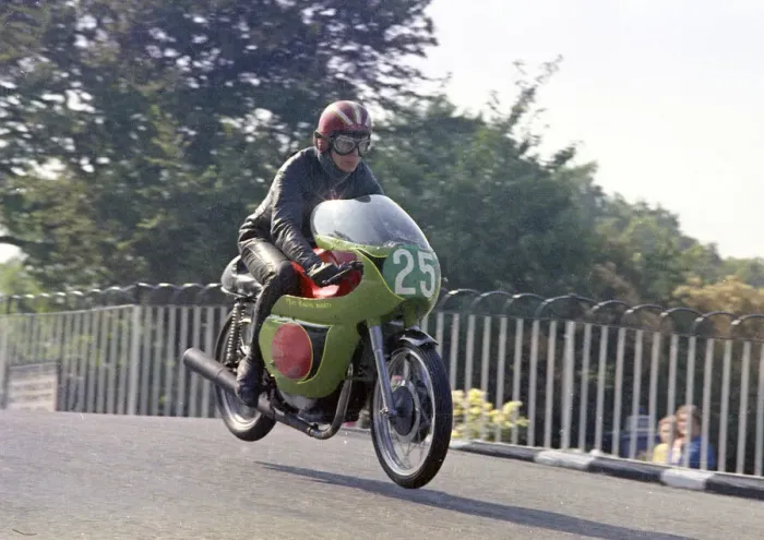 Framed Print : Bob Nicholson (Ducati) 1972 Lightweight Manx Grand Prix