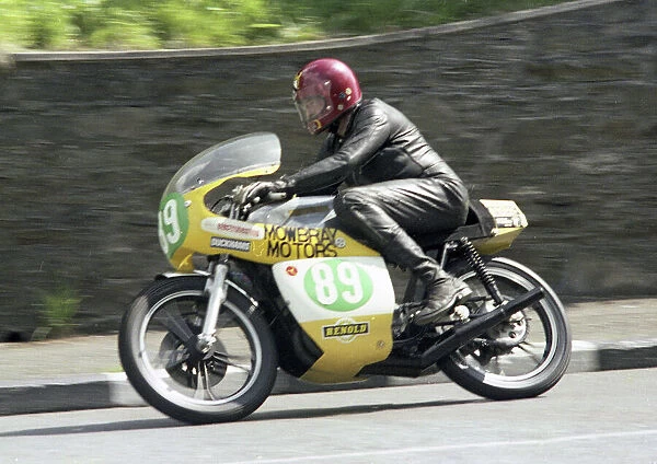 Bob Orton (Mowbray Suzuki) 1979 Junior TT