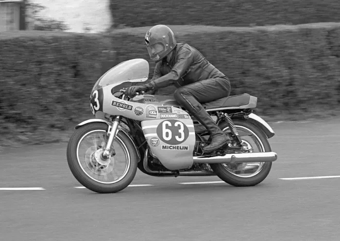 Framed Print : Bob Orton (Yamaha) 1977 Formula Three TT