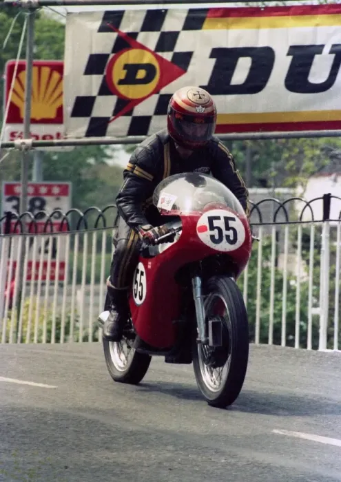 Framed Print : Bob Peck (Norton) 1986 Classic Lap Framed Print : Bob Peck (Norton) 1986 Classic Lap