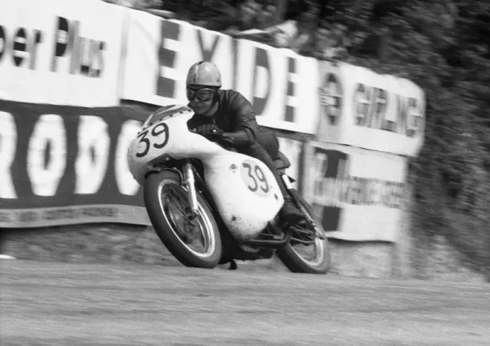 Framed Print : Bob Rowbottom (Norton) 1960 Senior TT Framed Print : Bob Rowbottom (Norton) 1960 Senior TT