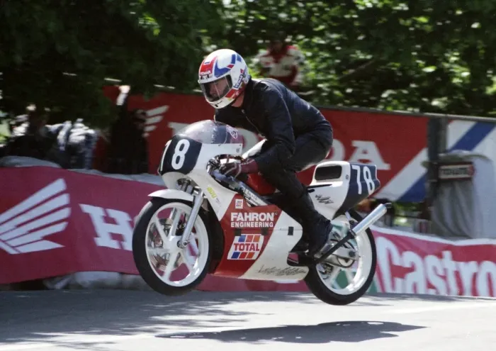 Framed Print : Bob Simmons (Fahron Honda) 1994 Ultra Lightweight TT Framed Print : Bob Simmons (Fahron Honda) 1994 Ultra Lightweight TT