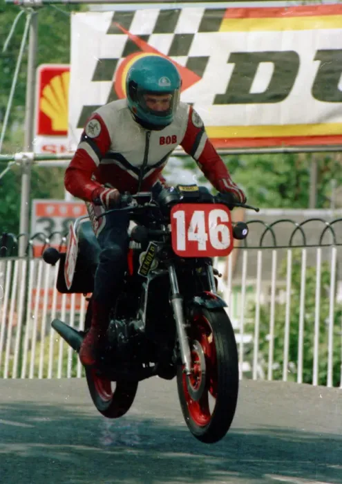 Framed Print : Bob Simmons (Yamaha) 1986 Production C TT Framed Print : Bob Simmons (Yamaha) 1986 Production C TT