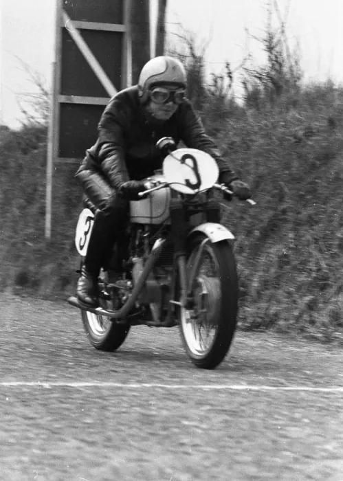 Framed Print : Bob Taylor (Velocette) 1970 Jurby Road Framed Print : Bob Taylor (Velocette) 1970 Jurby Road