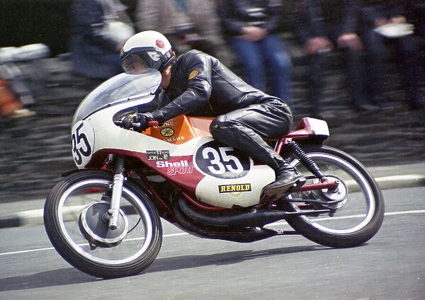 Bill Bowman (Yamaha) 1974 Ultra Lightweight TT