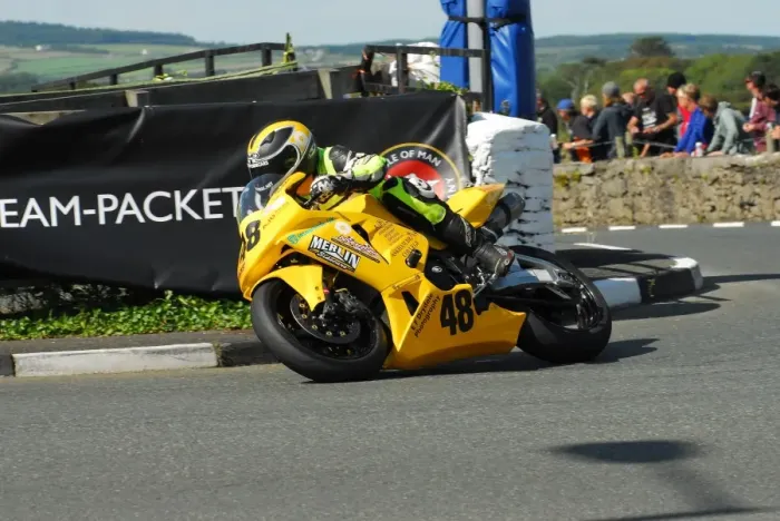 Framed Print : Brad Vicars (Honda) 2015 Southern 100 Framed Print : Brad Vicars (Honda) 2015 Southern 100
