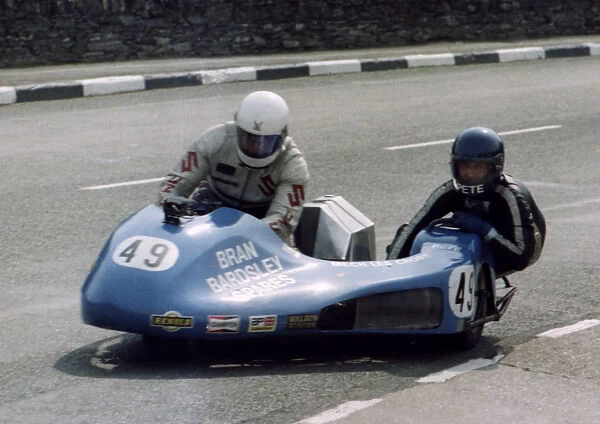 Bran Bardsley & Peter Cropper (Bardsley Yamaha) 1980 Sidecar TT