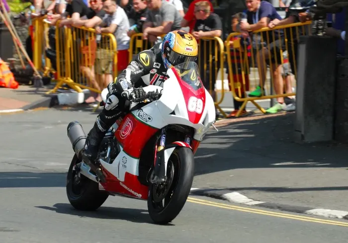 Framed Print : Brandon Cretu (Bimota) 2016 Superstock TT