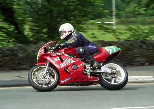 Brett Richmond at Quarter Bridge, 2000 Lightweight 400 TT
