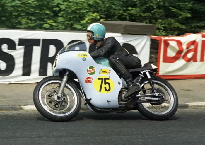 Framed Print : Brian Adams (Norton) 1970 Senior TT Framed Print : Brian Adams (Norton) 1970 Senior TT