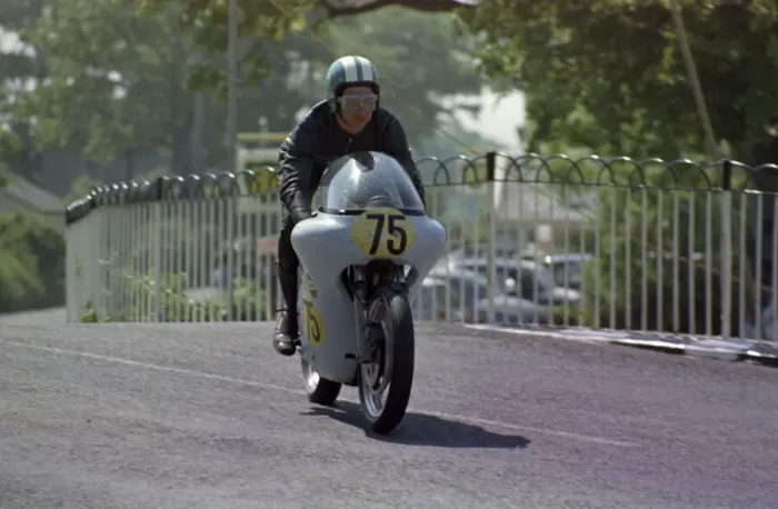 Framed Print : Brian Adams (Norton) on Ballaugh Bridge 1970 Senior TT Framed Print : Brian Adams (Norton) on Ballaugh Bridge 1970 Senior TT