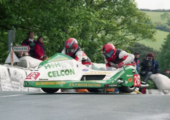 Framed Print : Brian Alflatt & Nick Moore (Ireson Honda) 2000 Sidecar TT