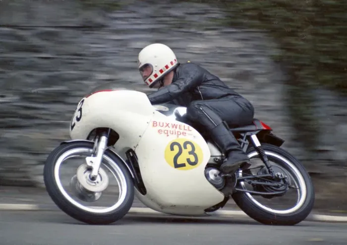 Framed Print : Brian Banglestein (Norton) 1974 Senior Manx Grand Prix Framed Print : Brian Banglestein (Norton) 1974 Senior Manx Grand Prix