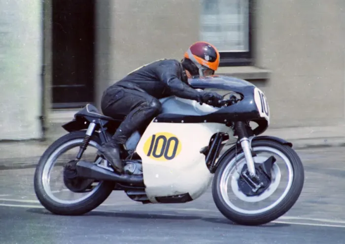 Framed Print : Brian Edwards (Kettle Norton) 1969 Senior TT Framed Print : Brian Edwards (Kettle Norton) 1969 Senior TT