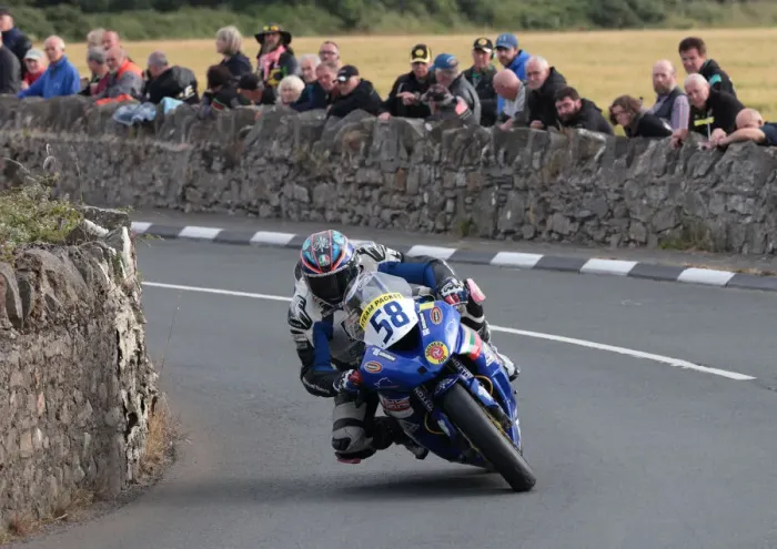 Framed Print : Brian Fudge (Kawasaki) 2022 Southern 100 Framed Print : Brian Fudge (Kawasaki) 2022 Southern 100