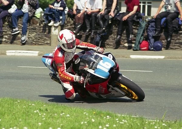 Brian Gardiner (NMK Yamaha) 2002 Junior 600 TT