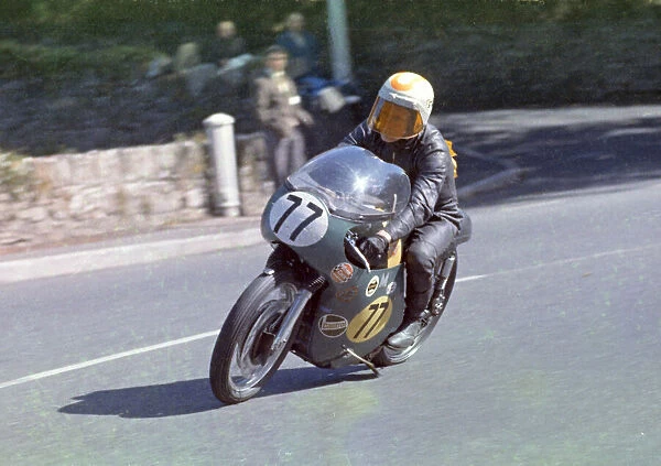 Brian Garratt (Matchless) 1972 Senior Manx Grand Prix