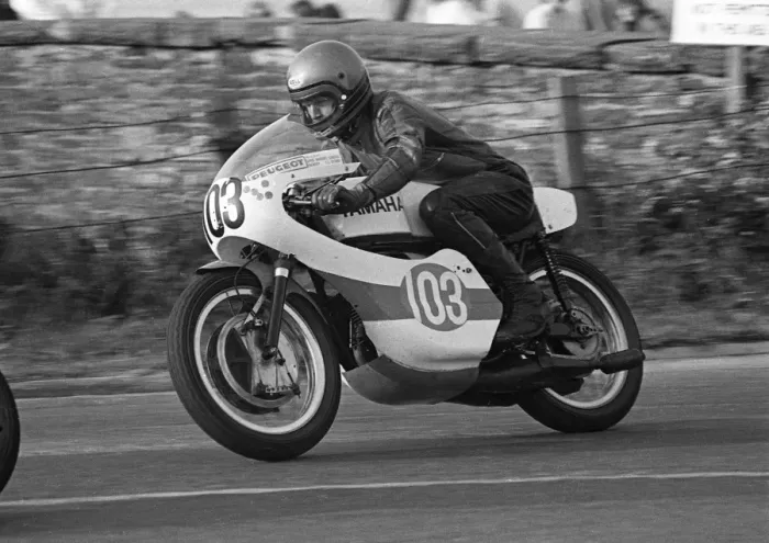 Framed Print : Brian Harrison (Yamaha) 1978 Southern 100 Framed Print : Brian Harrison (Yamaha) 1978 Southern 100